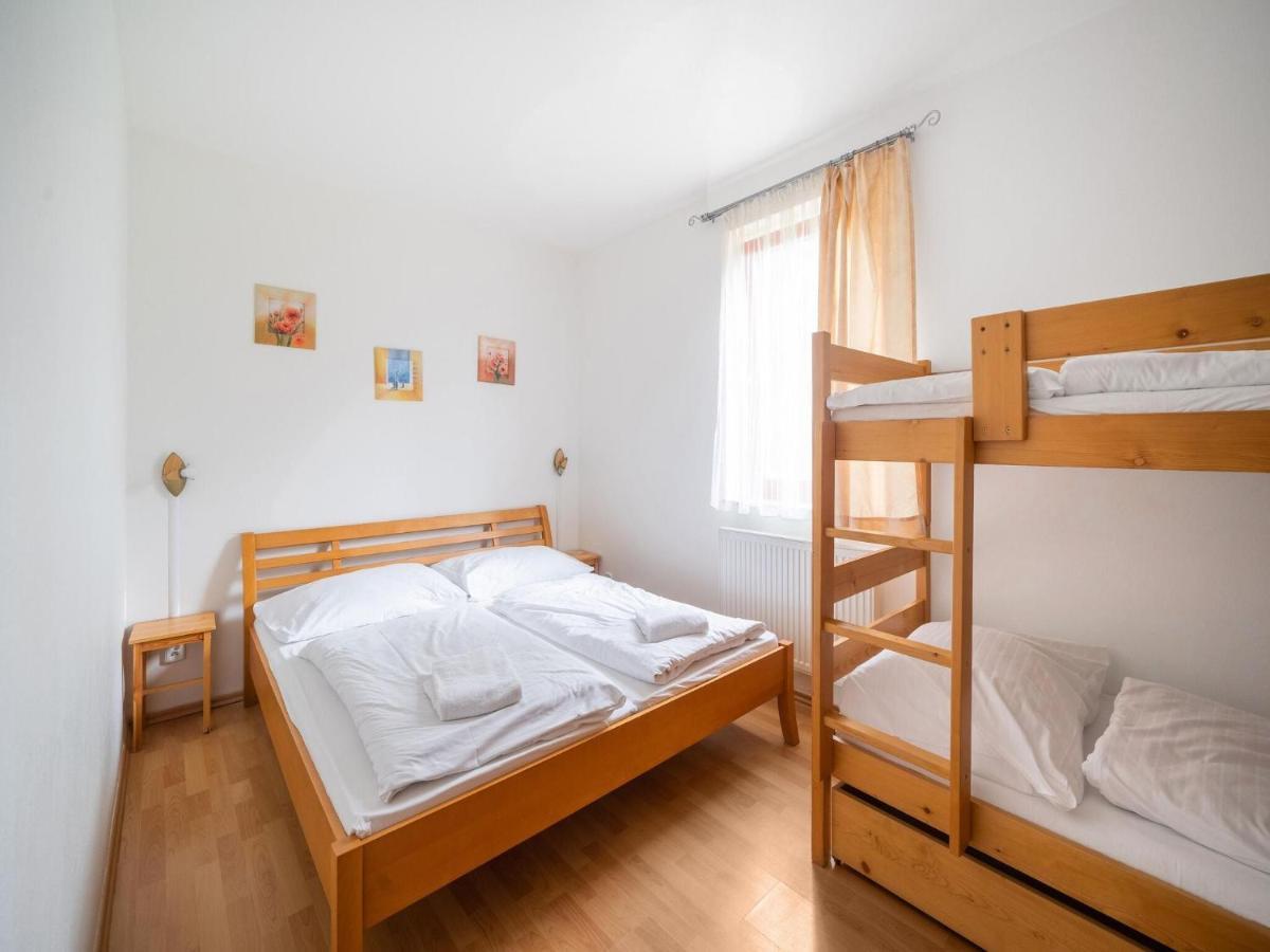 Comfortable Holiday Home In Lipno With Garden Lipno nad Vltavou Ngoại thất bức ảnh